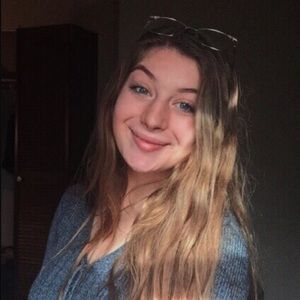 Meet your Posher, Hailey